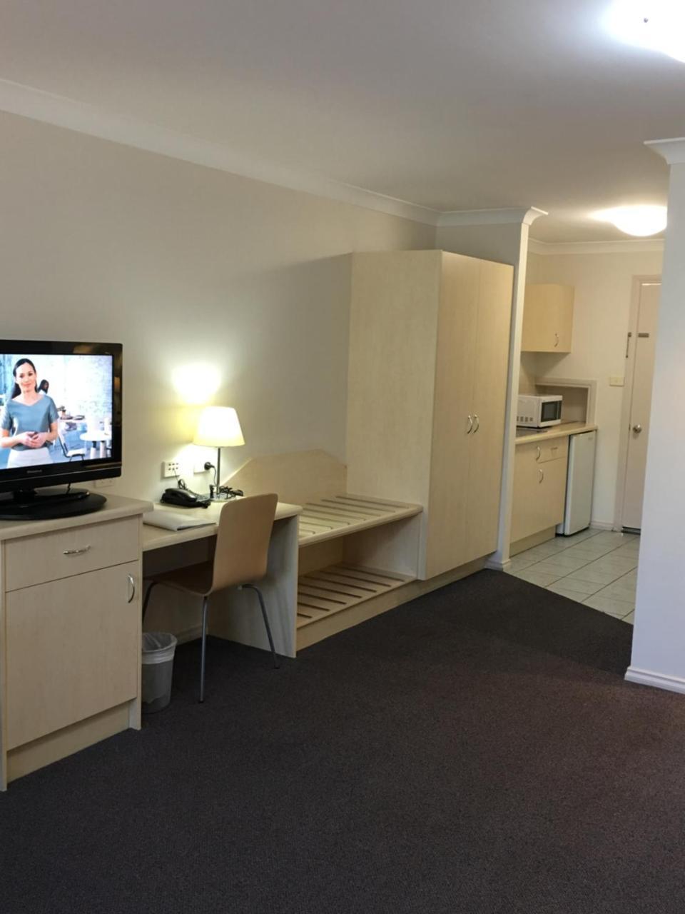 Tuckerbox Motor Inn Гандагай Екстериор снимка